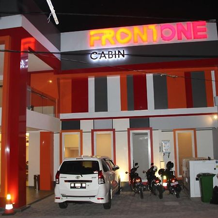 Front One Cabin Malioboro Jogja Jogyakarta Zewnętrze zdjęcie